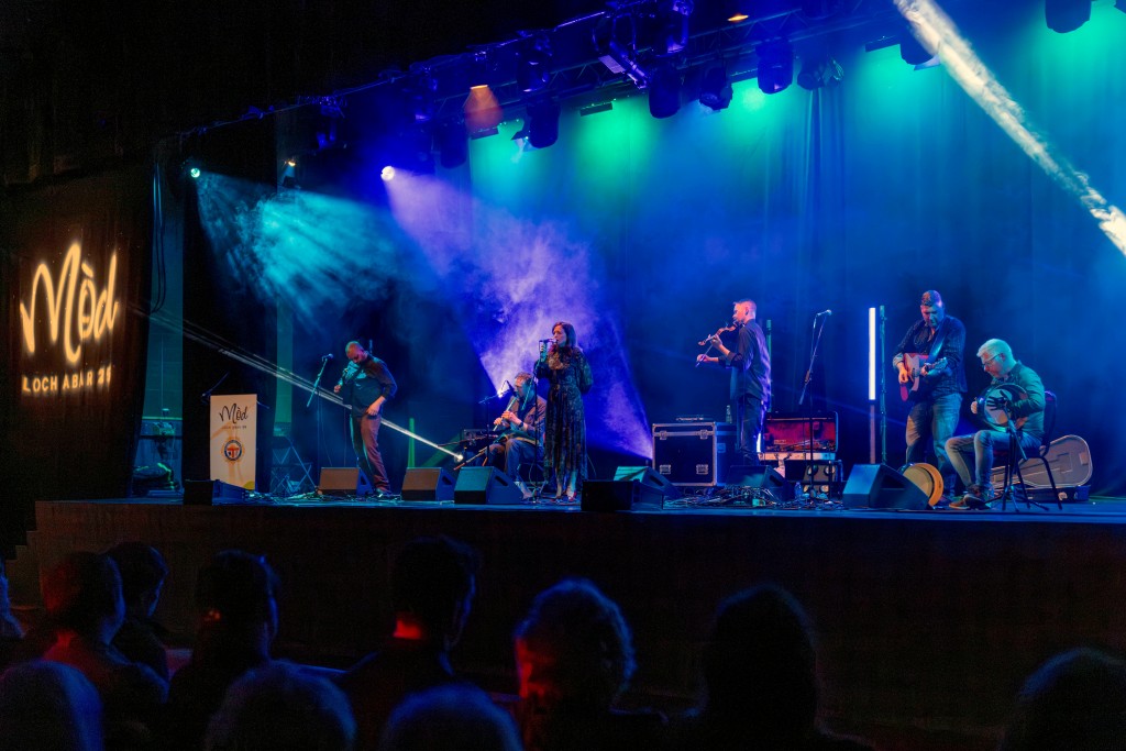 Dàimh performing at Mòd opening concert